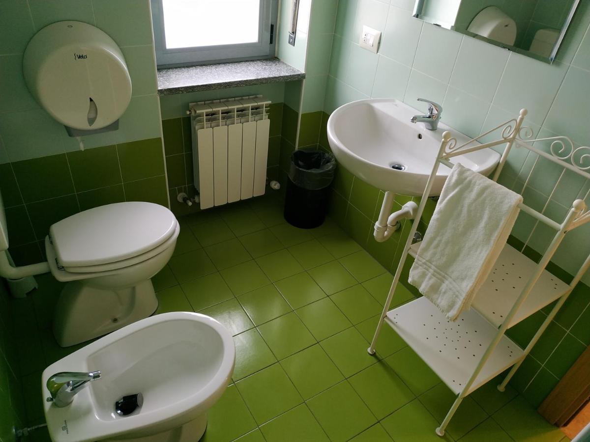 Ostello Di Saronno - Malpensa Hostel Екстериор снимка